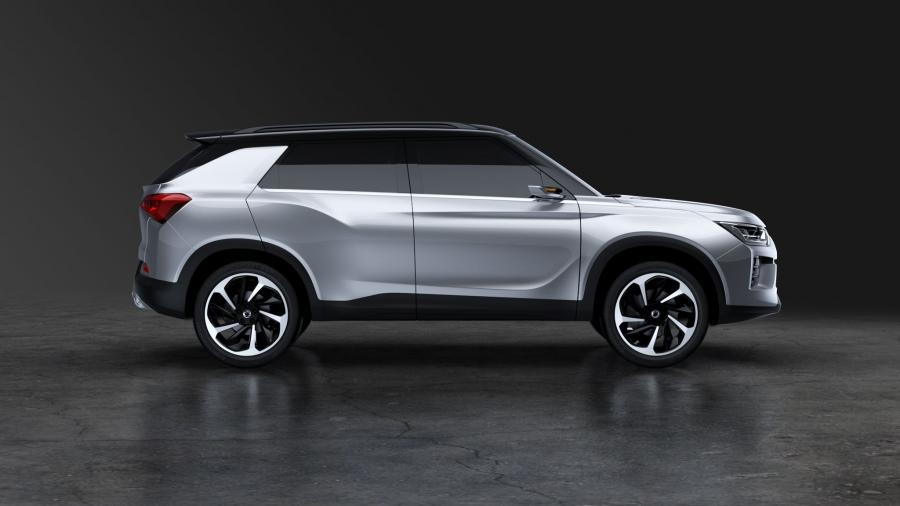  SsangYong SIV-2 Concept 2016 года  (фото 5 из 9)